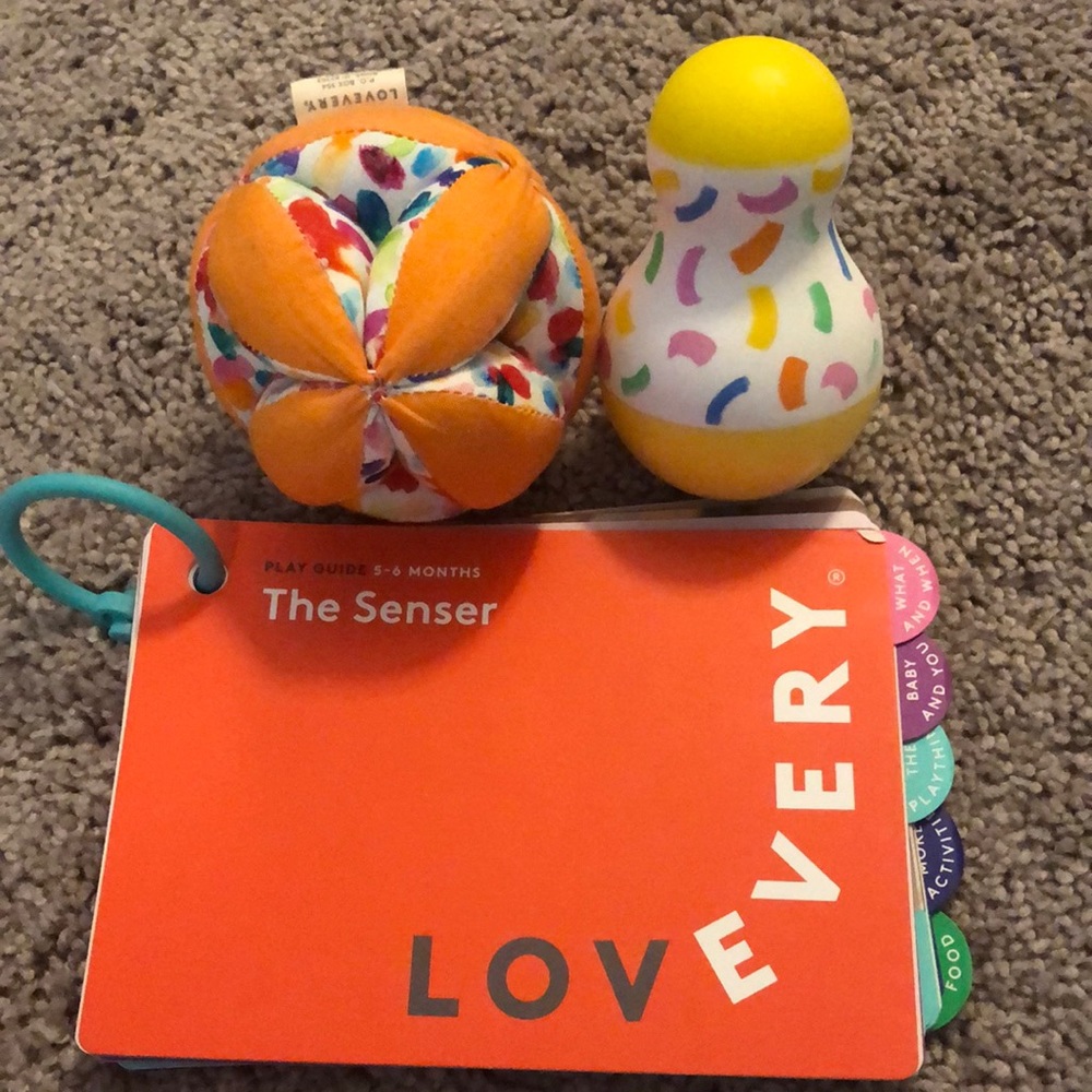 Lovevery 5/6 month bundle